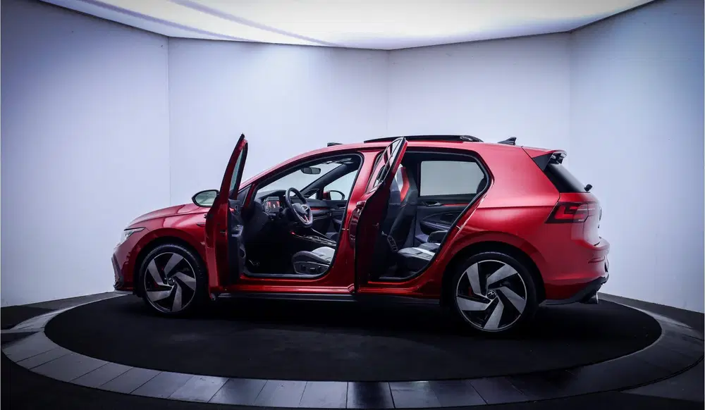 Volkswagen Golf 2.0 GTI DSG PANO uit 2024, foto 9