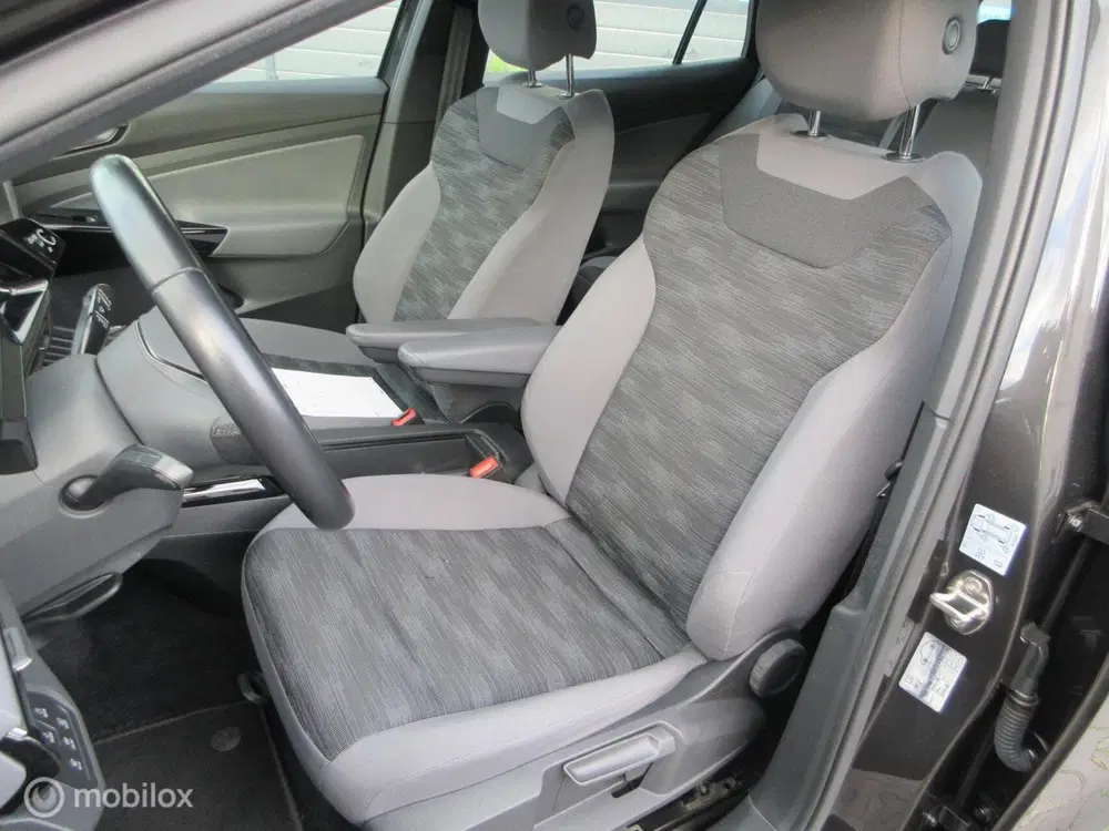 Volkswagen ID.4 Pure 52 kWh 50dkm Nap SOH 92.2% Verw Stoel uit 2021, foto 15