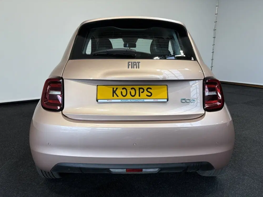 Fiat 500e 42 KWH SOH 97% uit 2022, foto 10