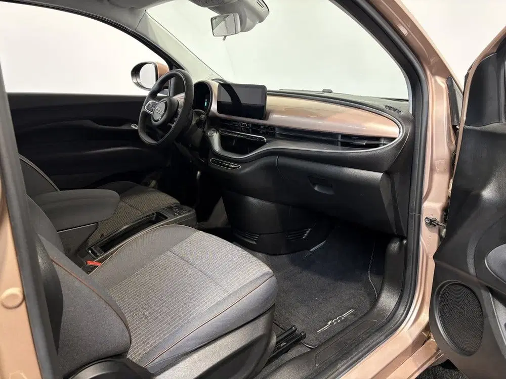 Fiat 500e 42 KWH SOH 97% uit 2022, foto 13