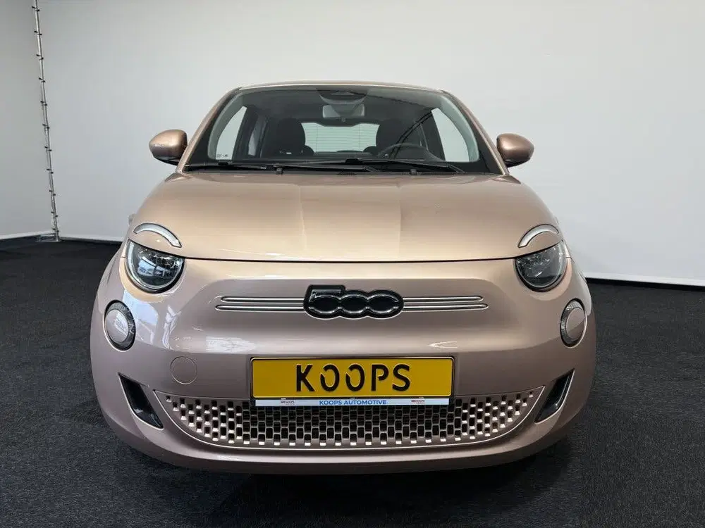 Fiat 500e 42 KWH SOH 97% uit 2022, foto 3