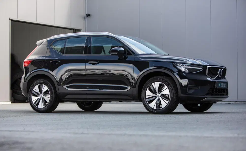 Volvo XC40 2.0 B3 Core MY2026 uit 2025, foto 2
