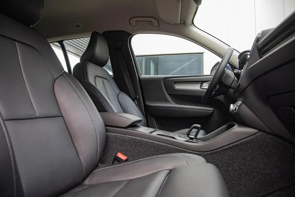 Volvo XC40 2.0 B3 Core MY2026 uit 2025, foto 6
