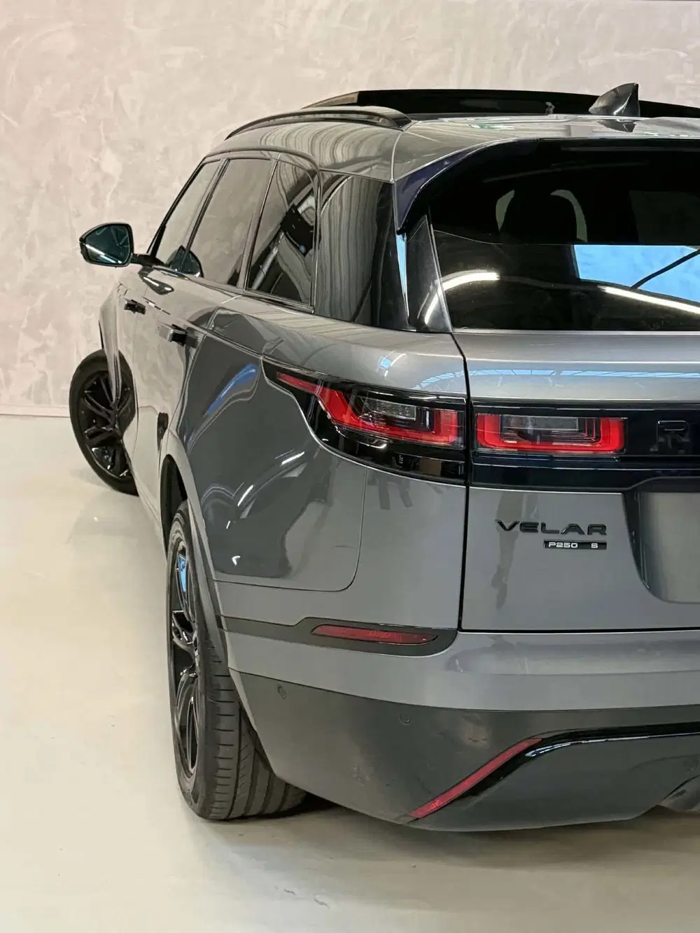 Land Rover Range Rover Velar 2.0 P250 Turbo AWD HSE uit 2019, foto 15