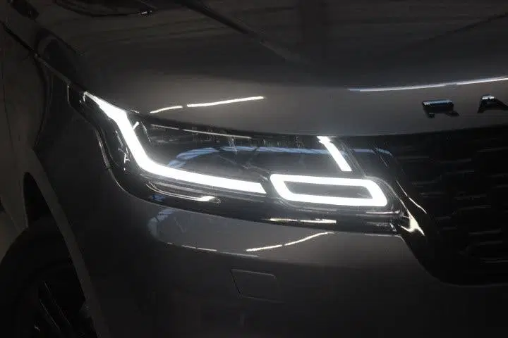 Land Rover Range Rover Velar 2.0 P250 Turbo AWD HSE uit 2019, foto 9