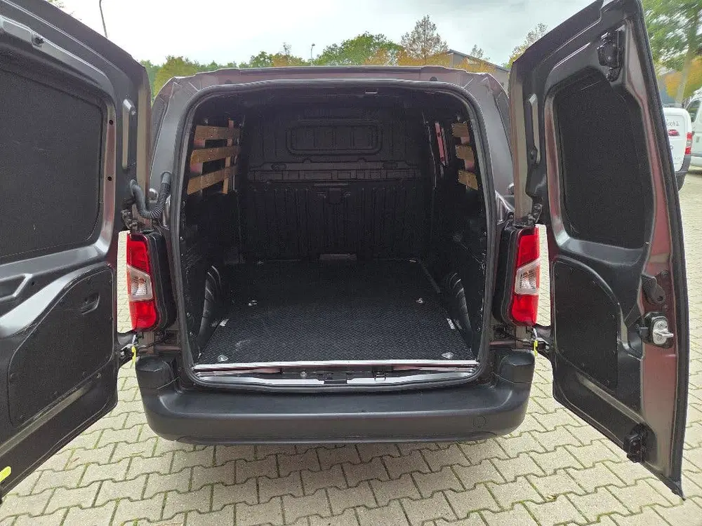 Fiat Doblo 1.5 Bluehdi 100pk S&S L1 2023 Grijs uit 2023, foto 8