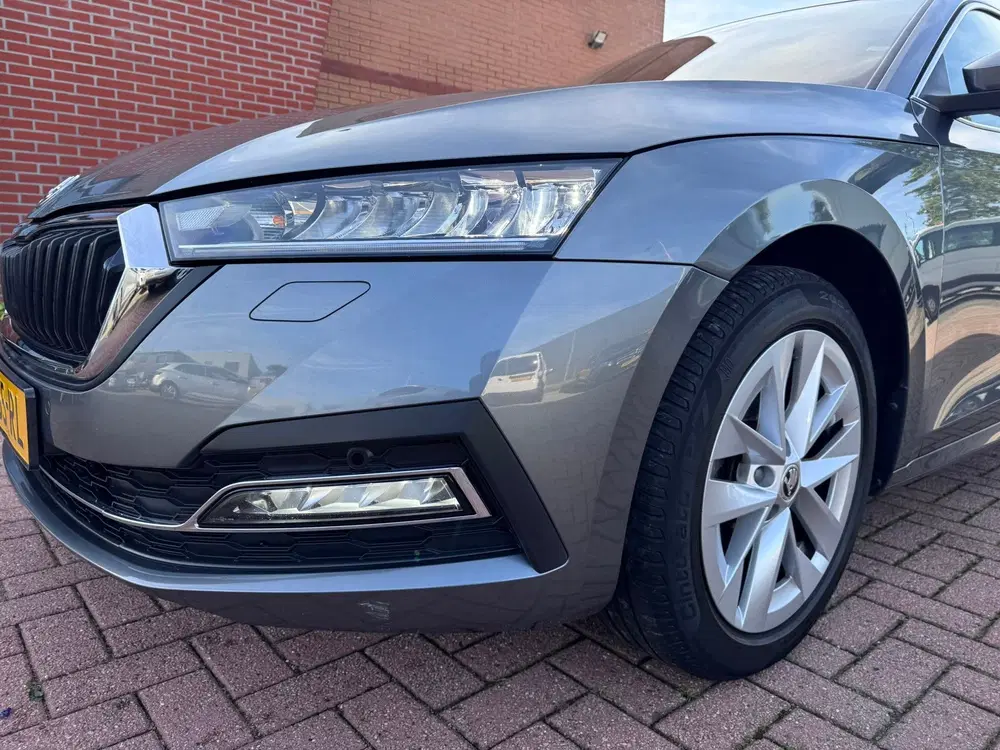 Skoda Octavia 1.0 e-TSI Business Edition Plus uit 2023, foto 11