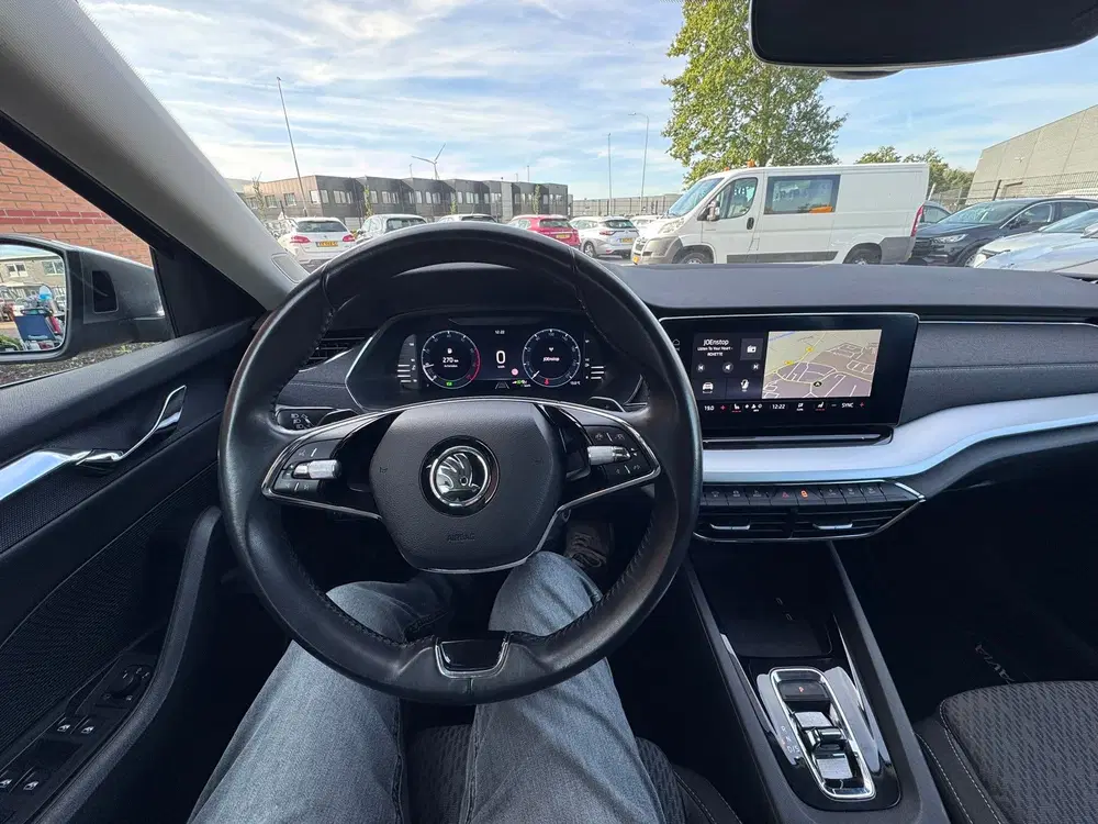 Skoda Octavia 1.0 e-TSI Business Edition Plus uit 2023, foto 15