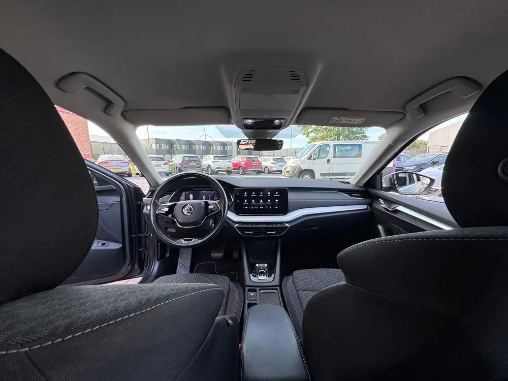 Skoda Octavia 1.0 e-TSI Business Edition Plus uit 2023, foto 4