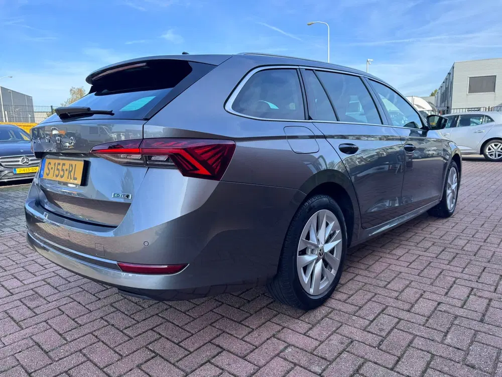 Skoda Octavia 1.0 e-TSI Business Edition Plus uit 2023, foto 6