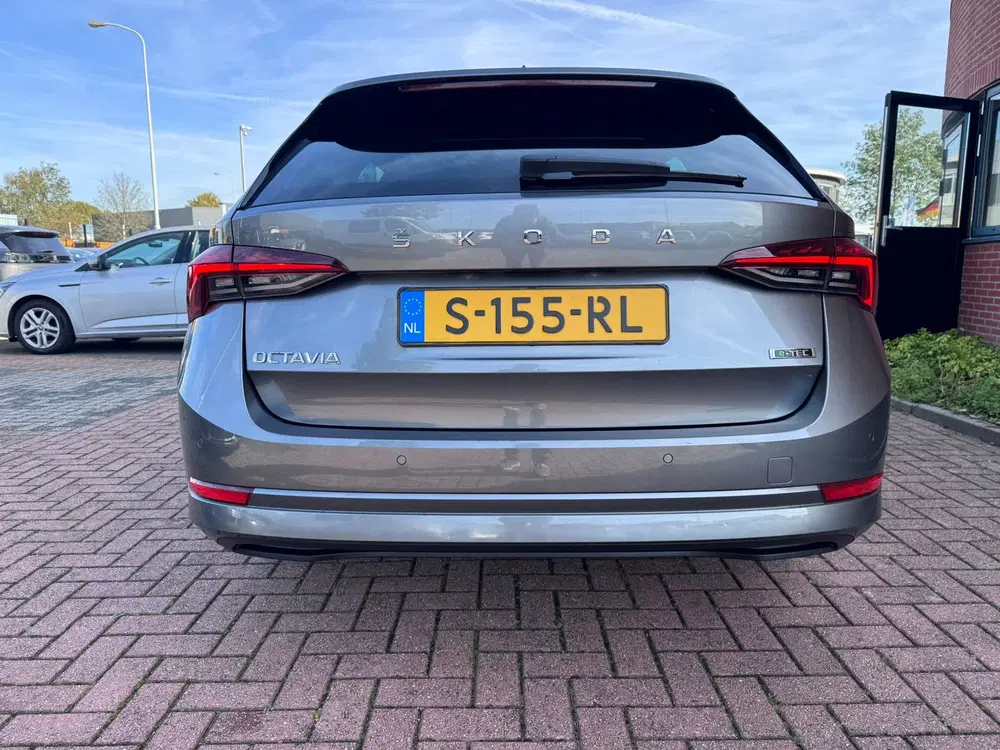 Skoda Octavia 1.0 e-TSI Business Edition Plus uit 2023, foto 7