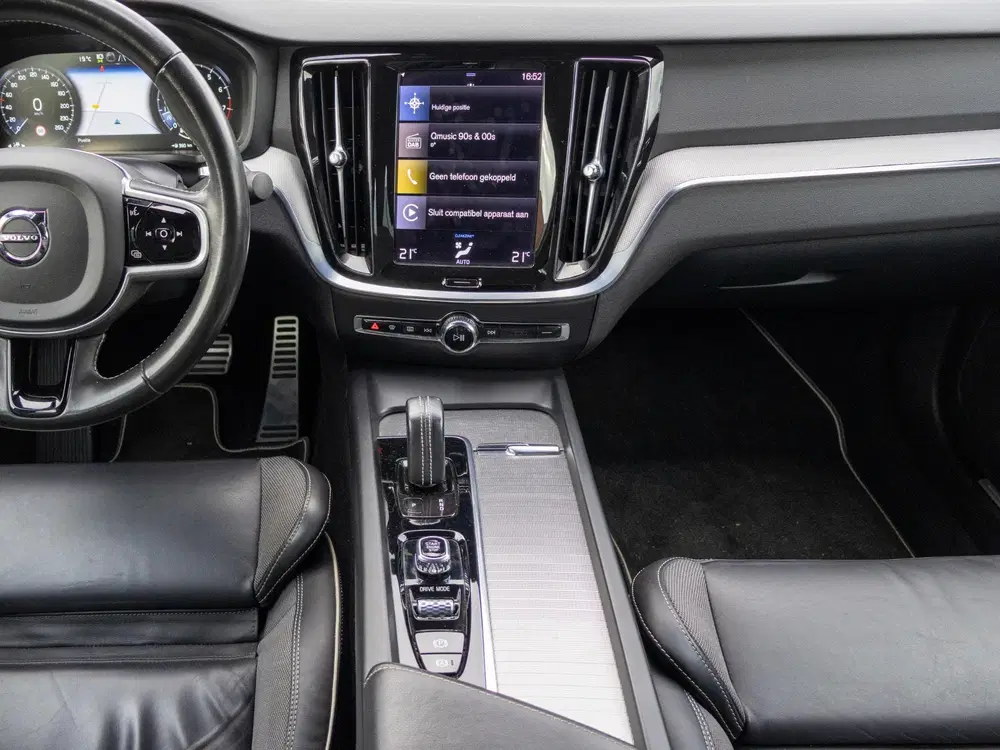 Volvo S60 2.0 B3 R-Design ACC Pilot Assist BLIS uit 2021, foto 12