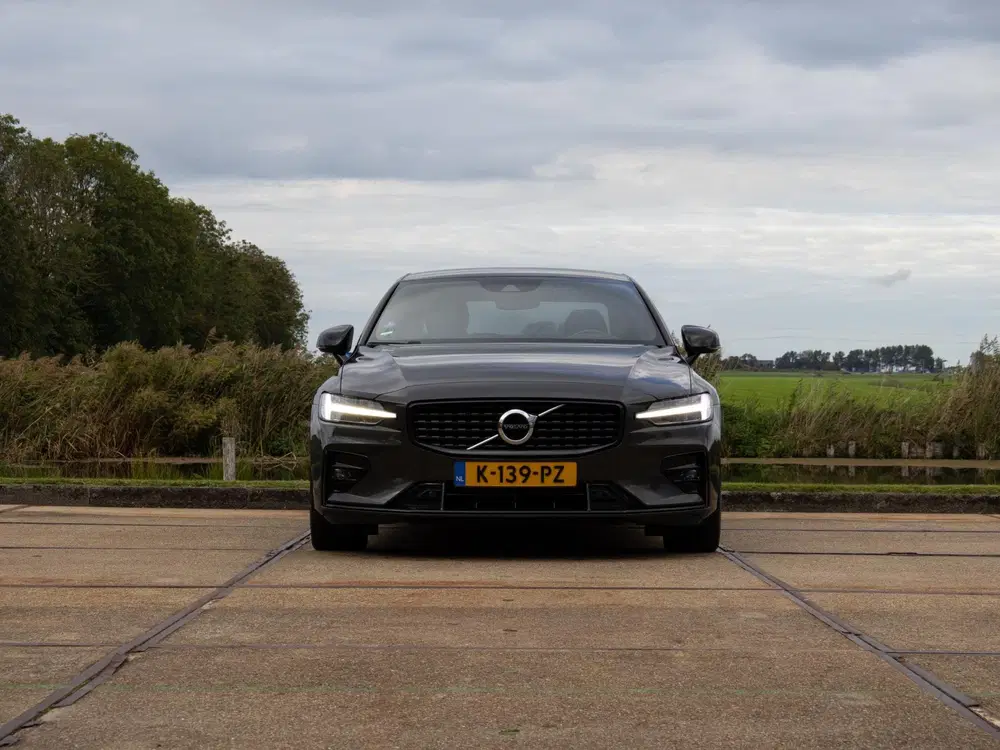 Volvo S60 2.0 B3 R-Design ACC Pilot Assist BLIS uit 2021, foto 6