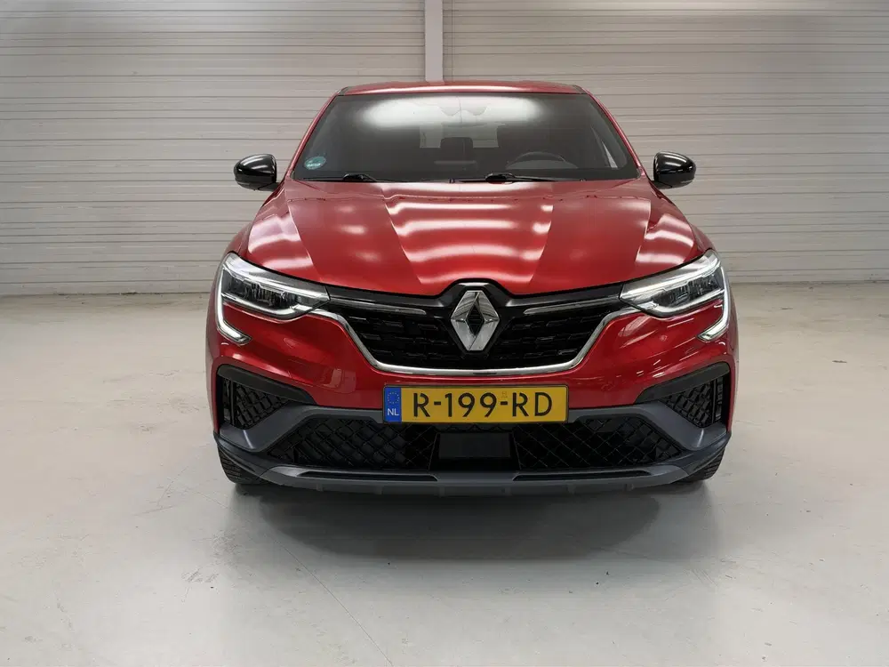 Renault Arkana 1.6 E-Tech Hybrid 145 R.S. Line uit 2022, foto 2