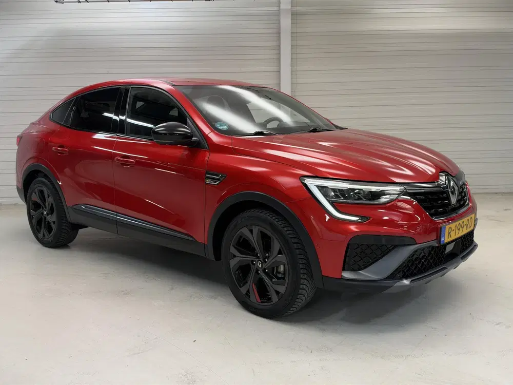 Renault Arkana 1.6 E-Tech Hybrid 145 R.S. Line uit 2022, foto 3