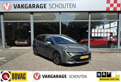Toyota Corolla 2.0 Hybrid Business Plus uit 2024