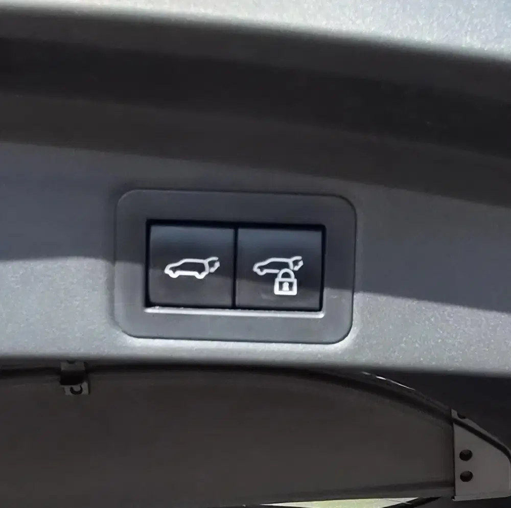 Toyota Corolla 2.0 Hybrid Business Plus uit 2024, foto 12