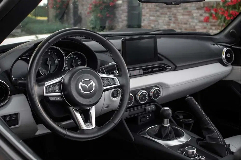 Mazda MX-5 ND 2.0l SkyActiv-G 184 GT-M Machine Gray M uit 2021, foto 15
