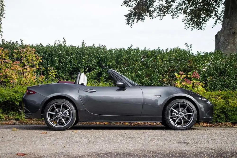 Mazda MX-5 ND 2.0l SkyActiv-G 184 GT-M Machine Gray M uit 2021, foto 3