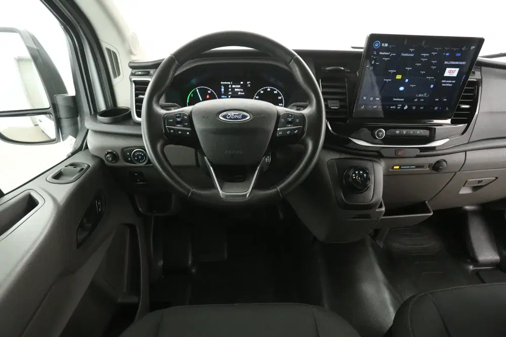 Ford Transit 68 kWh L2H2 uit 2024, foto 2