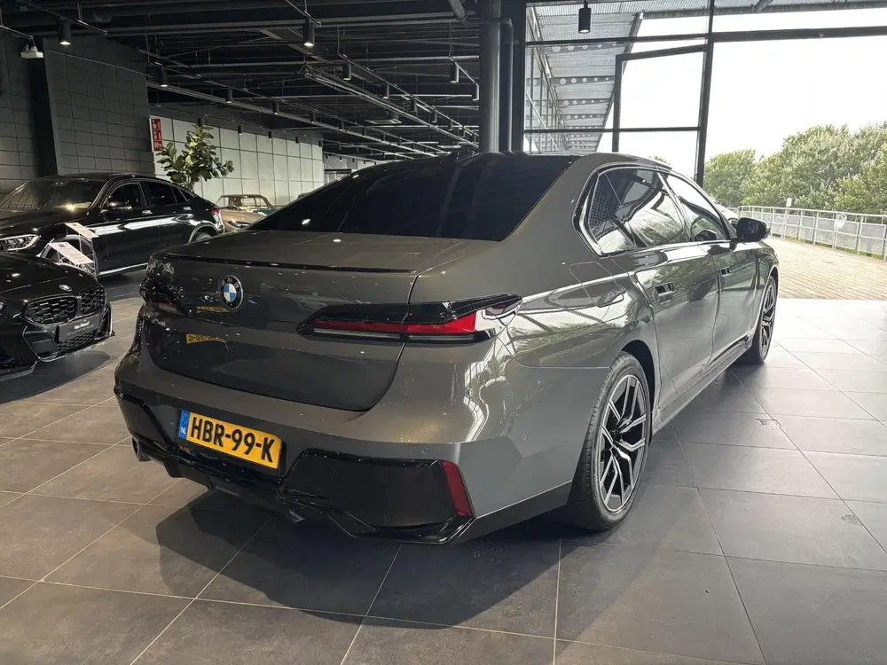 BMW i7 eDrive50 106 kWh uit 2025, foto 6