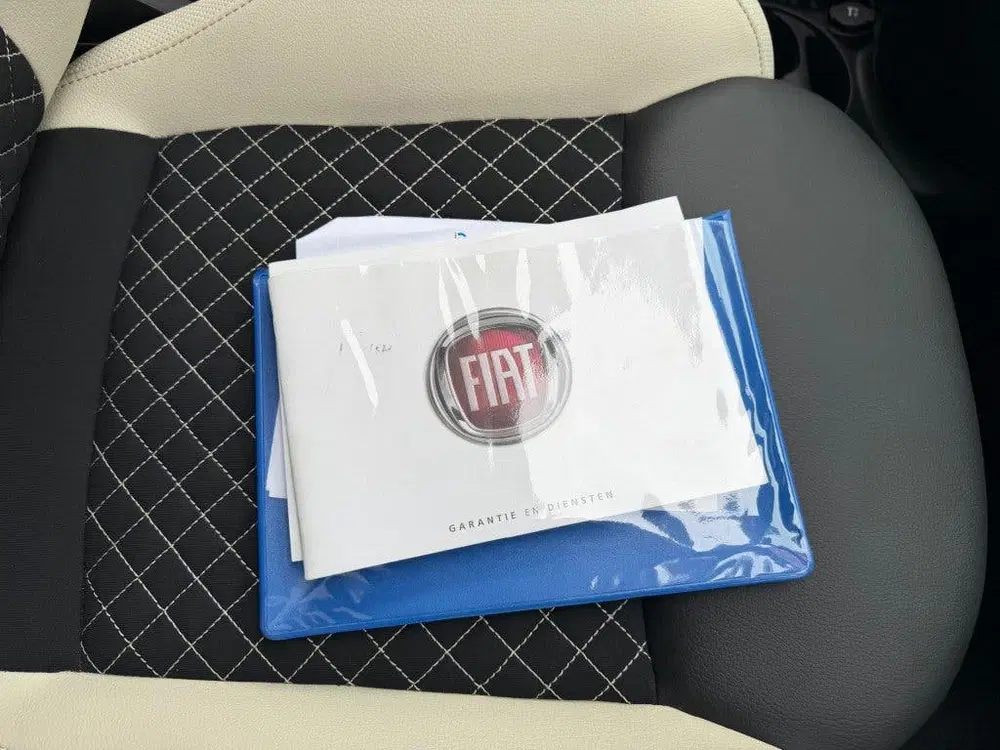 Fiat 500 1.0 HYBRID DOLCEVITA AIRCO PANO NAVI PDC C uit 2021, foto 10