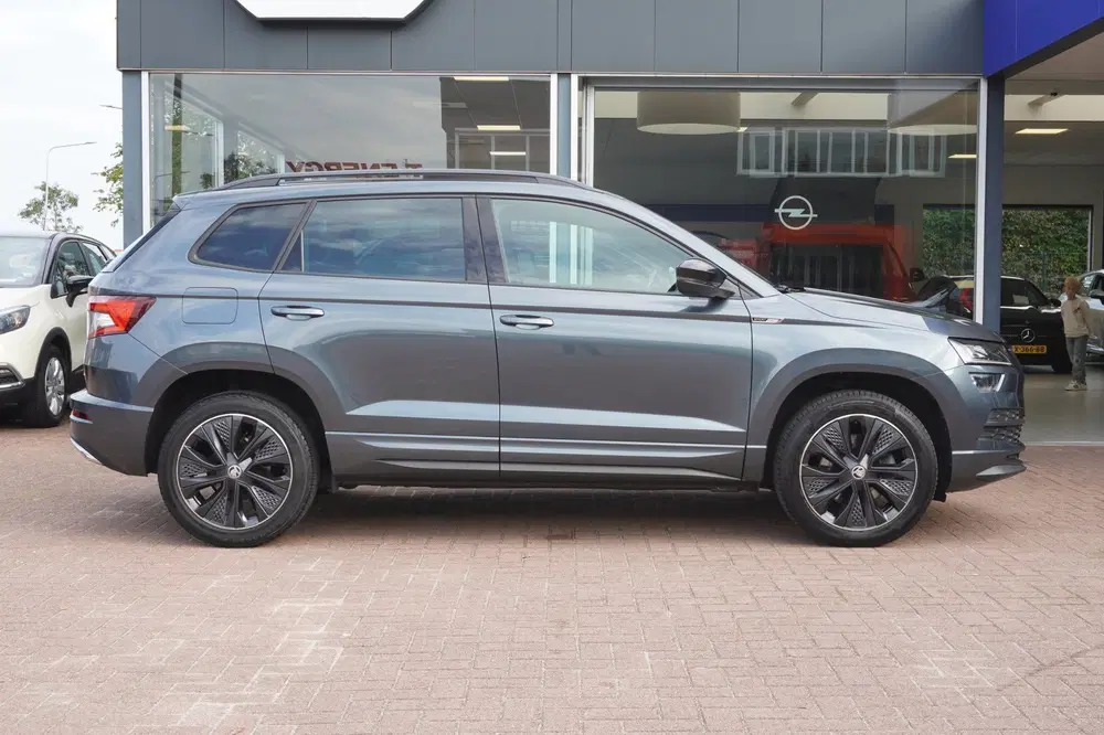 Skoda Karoq 1.5 TSI ACT Sportline Business Automaat uit 2022, foto 3