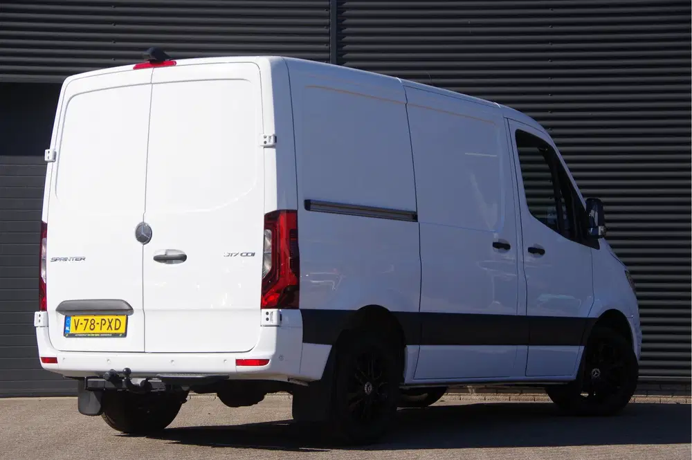 Mercedes-Benz Sprinter 317 1.9 CDI L1H1 RWD AUT. LED uit 2023, foto 2