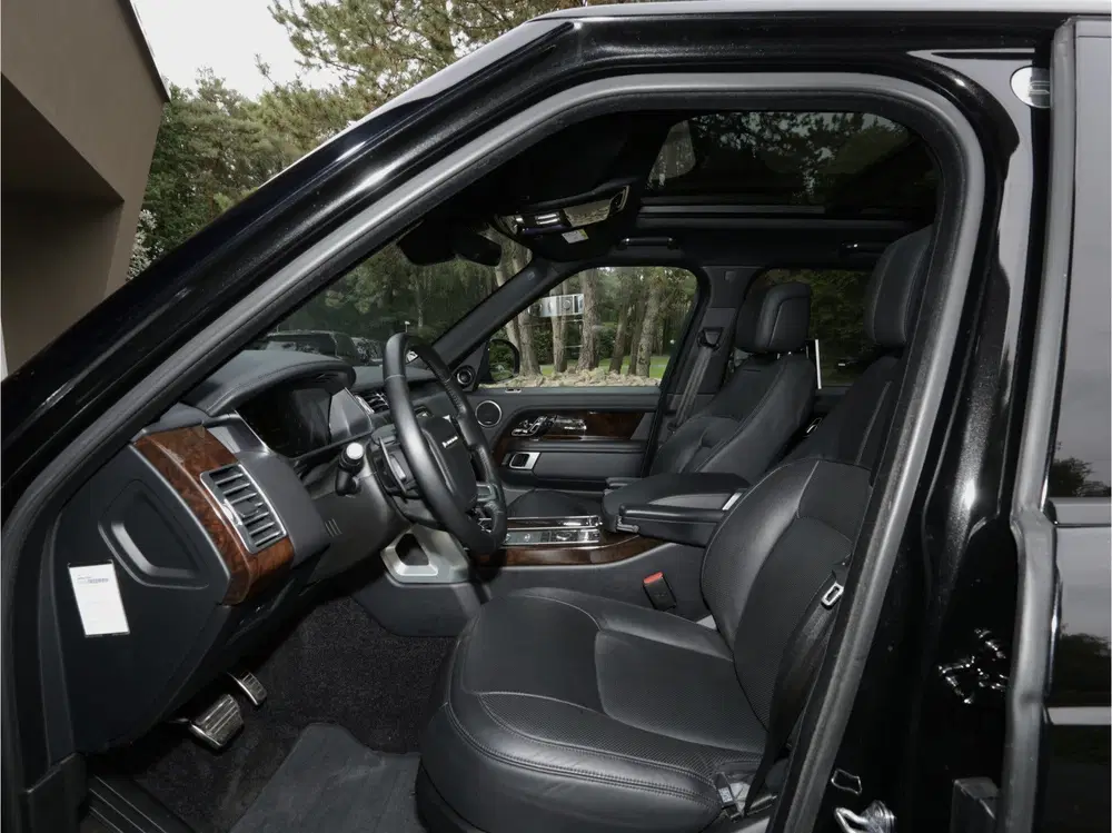 Land Rover Range Rover D300 Vogue Black Design Pack uit 2020, foto 11