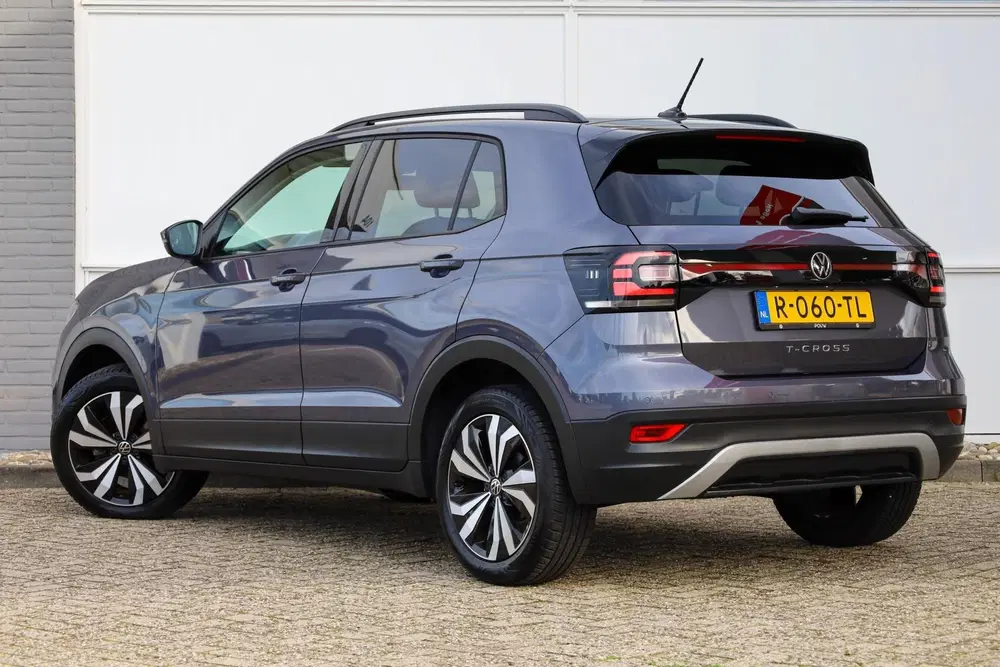 Volkswagen T-Cross 1.0 TSI 110pk DSG Life uit 2022, foto 12