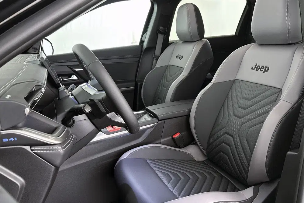 Jeep Compass 1.2 e-Hybrid Summit uit 2026, foto 6