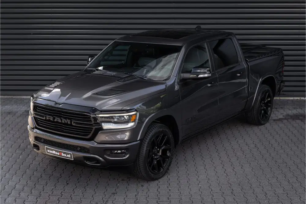 Dodge RAM 5.7 V8 4x4 Crew Cab Laramie Pano uit 2021, foto 2