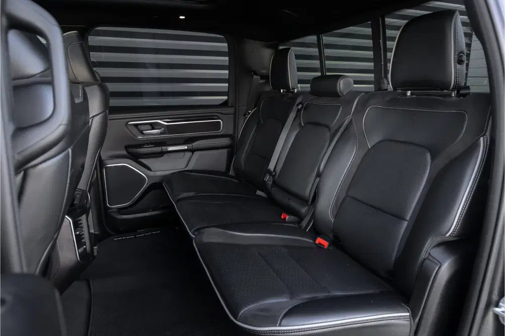 Dodge RAM 5.7 V8 4x4 Crew Cab Laramie Pano uit 2021, foto 9