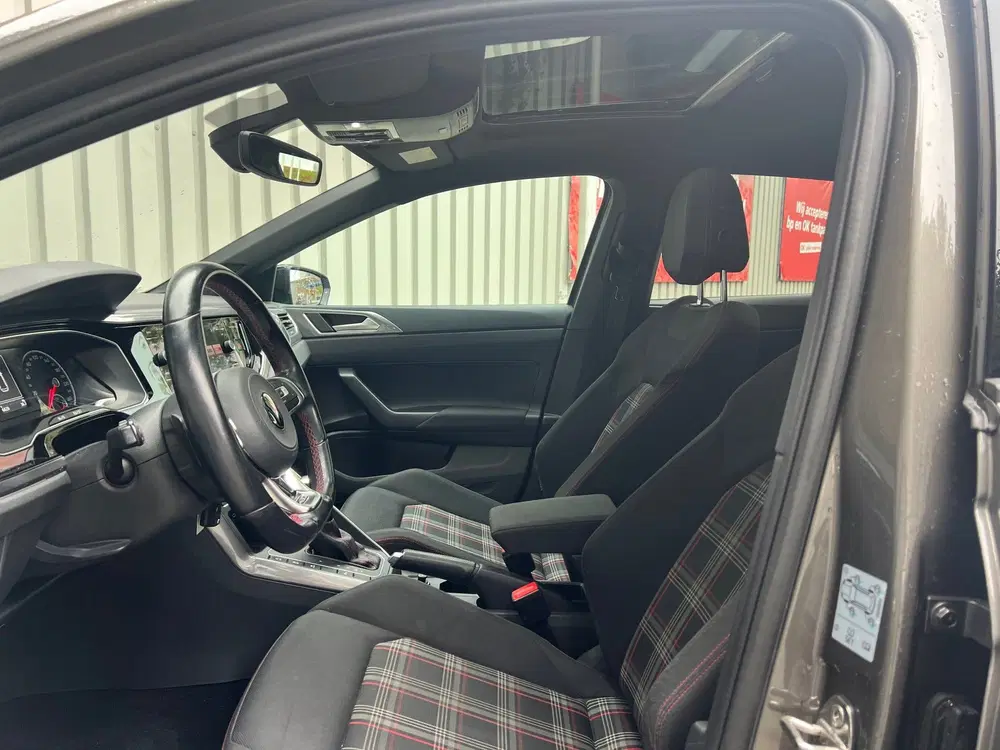 Volkswagen Polo 2.0 TSI GTI uit 2020, foto 14