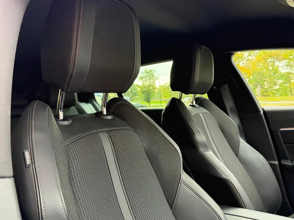 Peugeot 508 1.6 HYbrid 225 GT uit 2023, foto 13