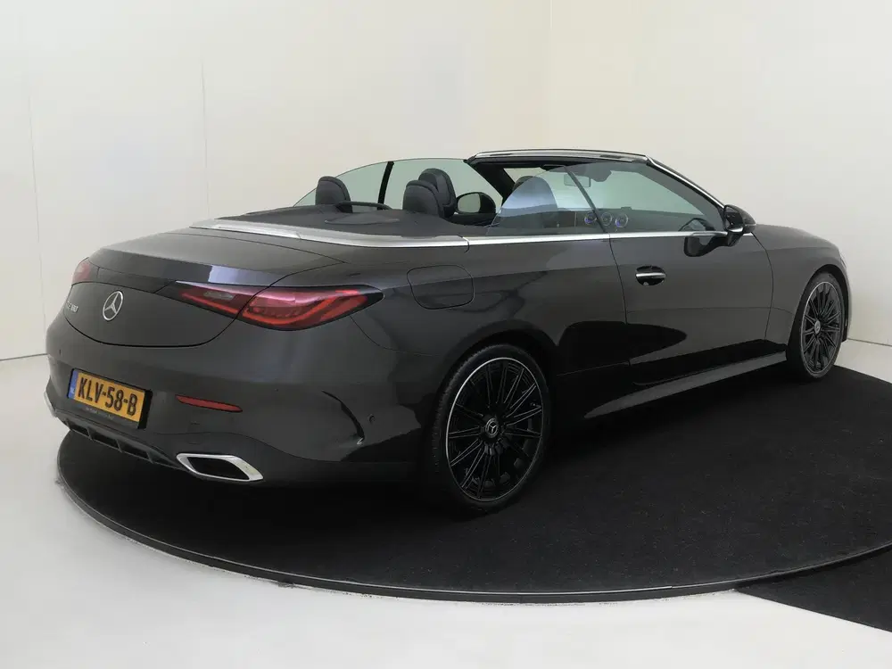 Mercedes-Benz CLE 180 AMG Line uit 2025, foto 4