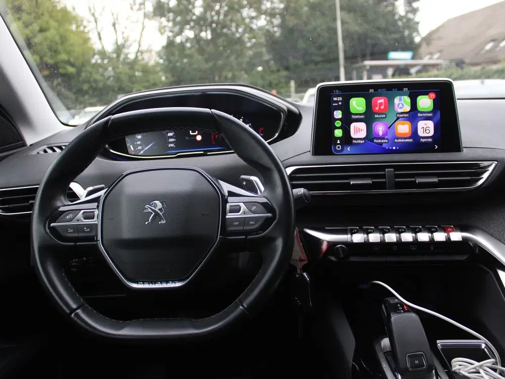 Peugeot 3008 1.2 PureTech Aut. *Allure* Aut uit 2020, foto 7