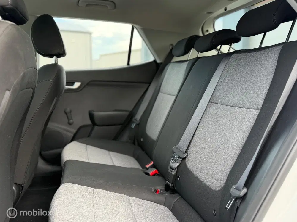 Kia Stonic 1.0 T-GDi DynamicLine uit 2020, foto 11