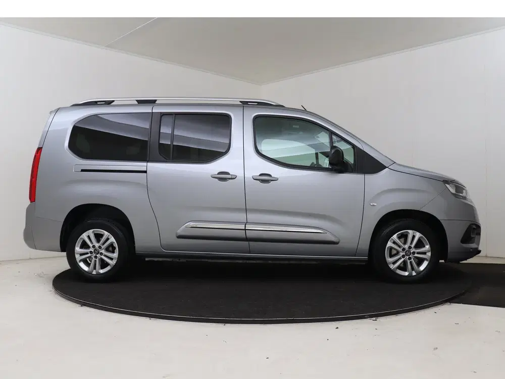 Toyota Proace City 1.2 Turbo Dynamic Long 7p Automaat uit 2022, foto 10