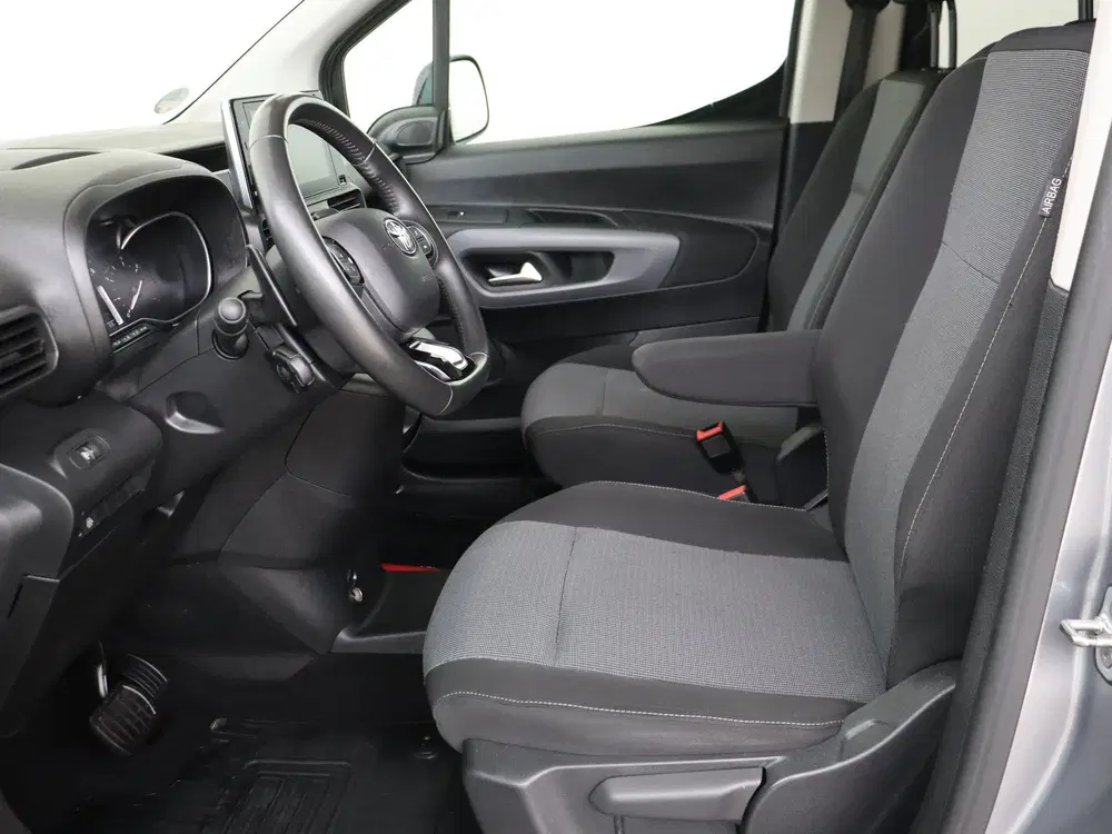 Toyota Proace City 1.2 Turbo Dynamic Long 7p Automaat uit 2022, foto 13