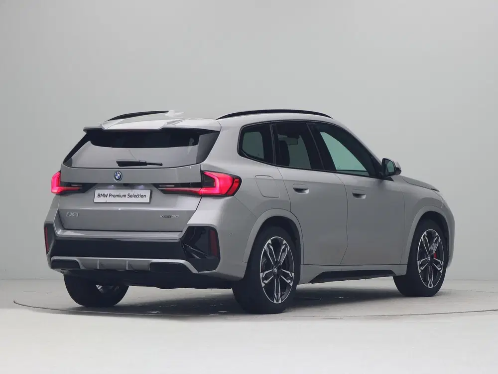 BMW iX1 xDrive30 67 kWh (bj 2026 uit 2026, foto 8