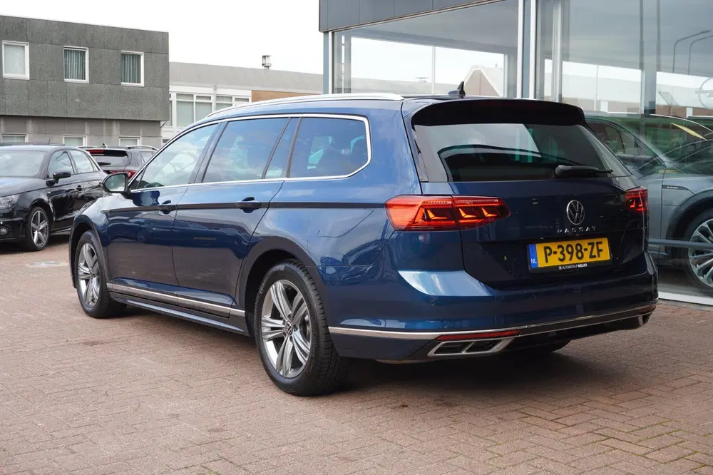 Volkswagen Passat 1.5 TSI R-Line Business + Automaat uit 2022, foto 6