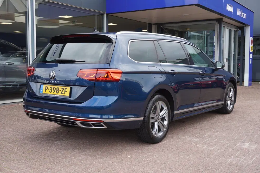Volkswagen Passat 1.5 TSI R-Line Business + Automaat uit 2022, foto 8