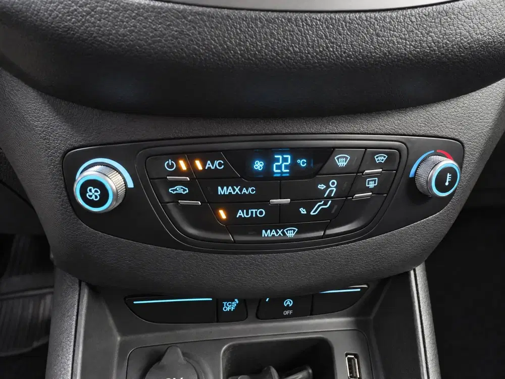 Ford Transit Courier 1.5 TDCI Limited Duratorq S&S uit 2020, foto 14