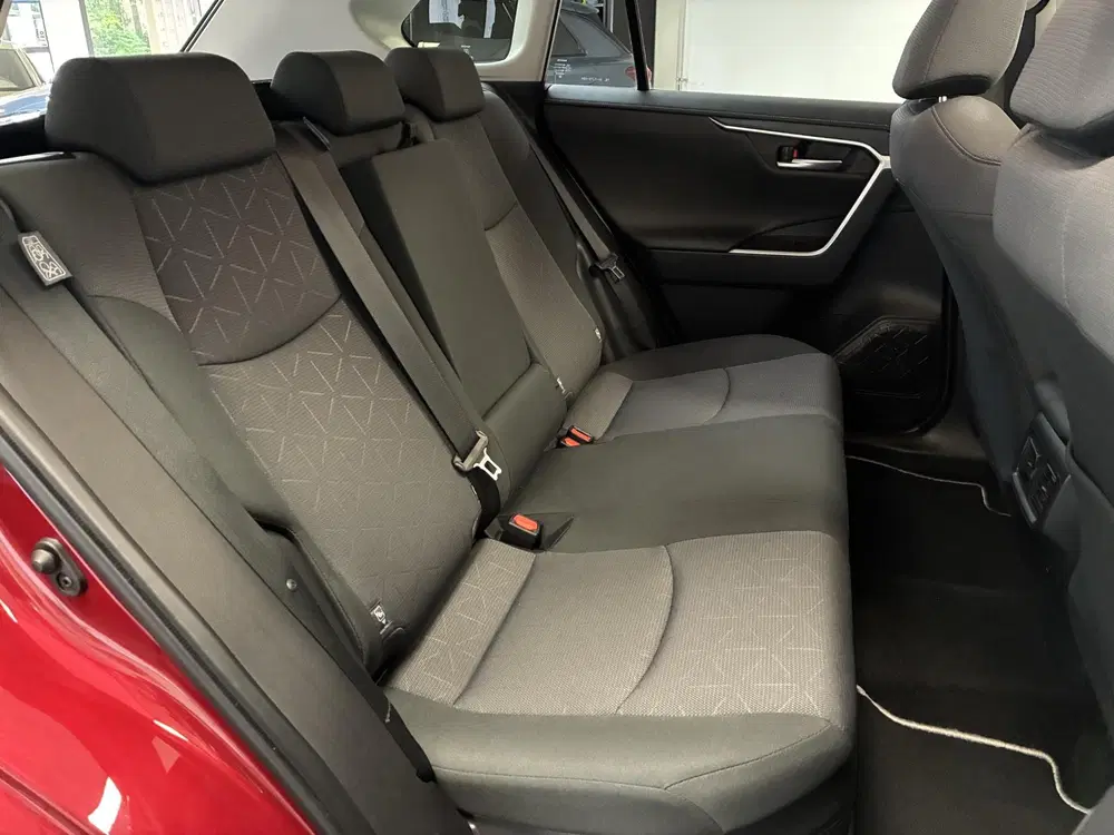 Toyota RAV 4 2.5 Hybrid AWD Style uit 2019, foto 13