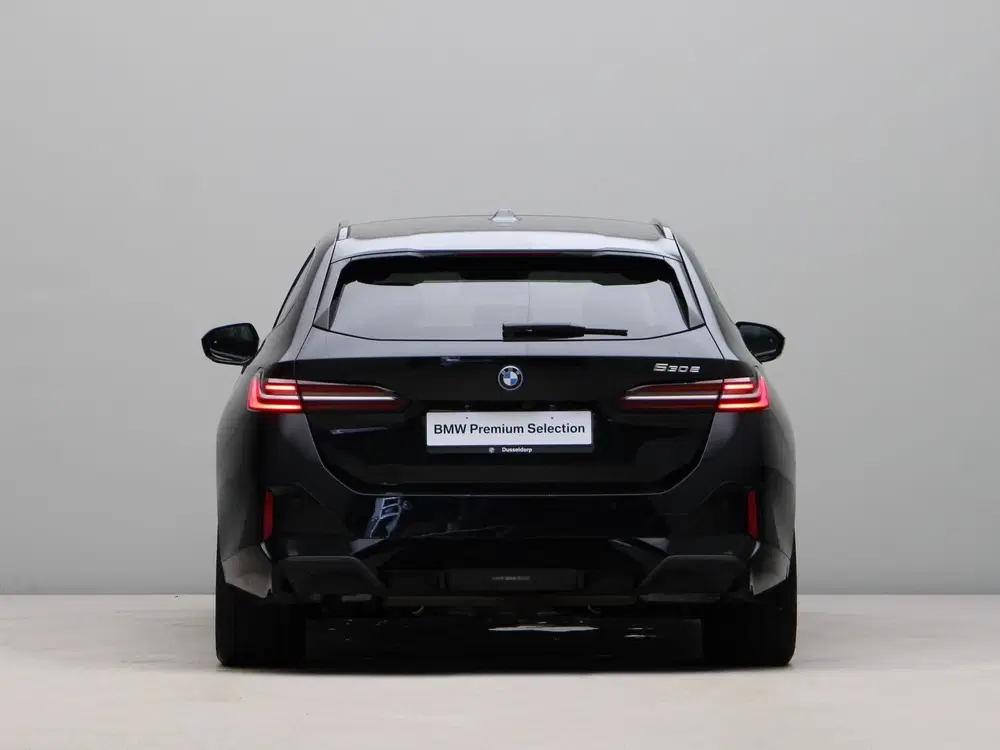 BMW 5-serie 530e Touring M-Sport (bj 2025 uit 2025, foto 9