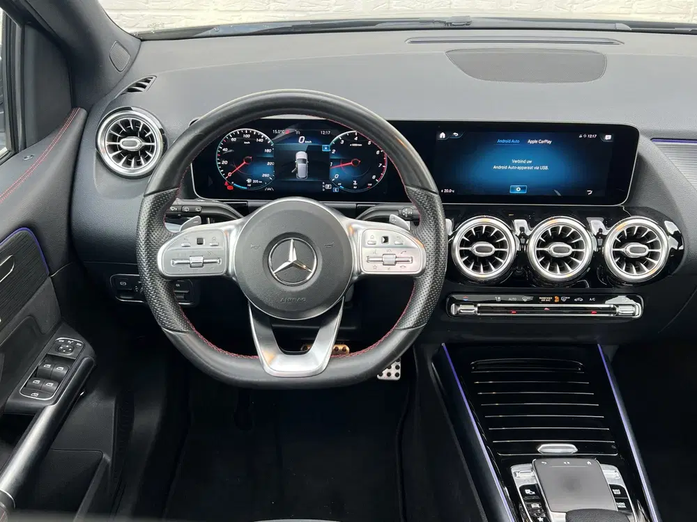 Mercedes-Benz B-Klasse 200 Business Solution AMG uit 2019, foto 10