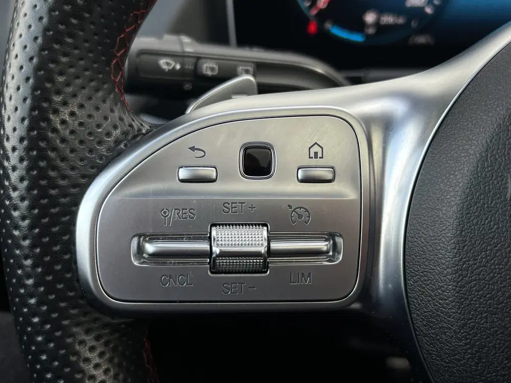 Mercedes-Benz B-Klasse 200 Business Solution AMG uit 2019, foto 15
