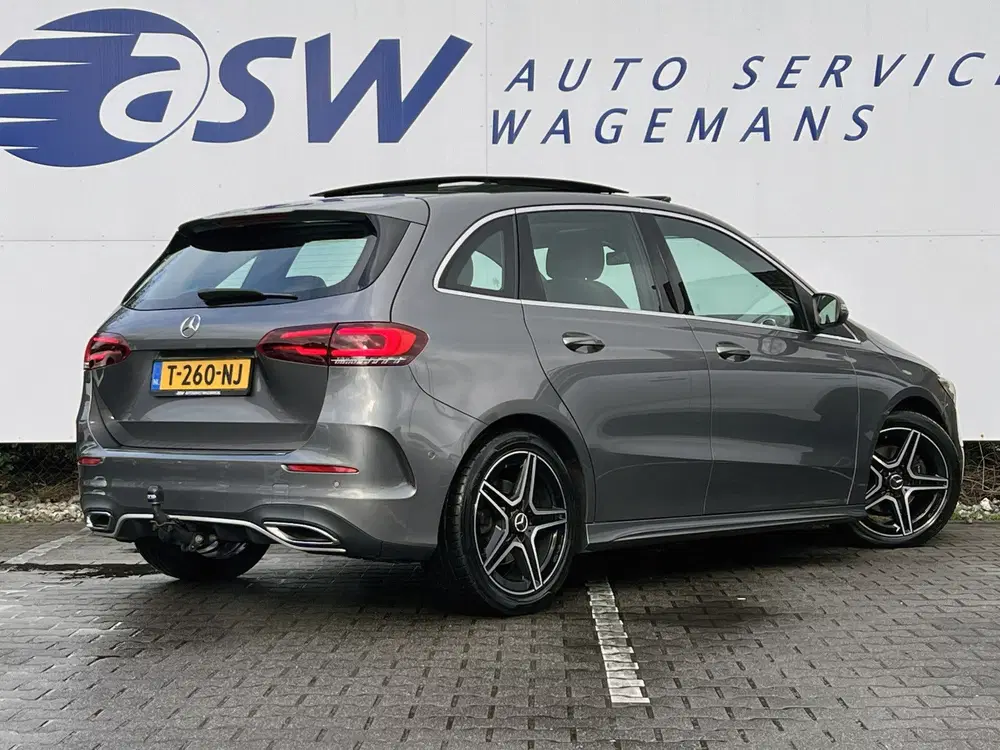 Mercedes-Benz B-Klasse 200 Business Solution AMG uit 2019, foto 2