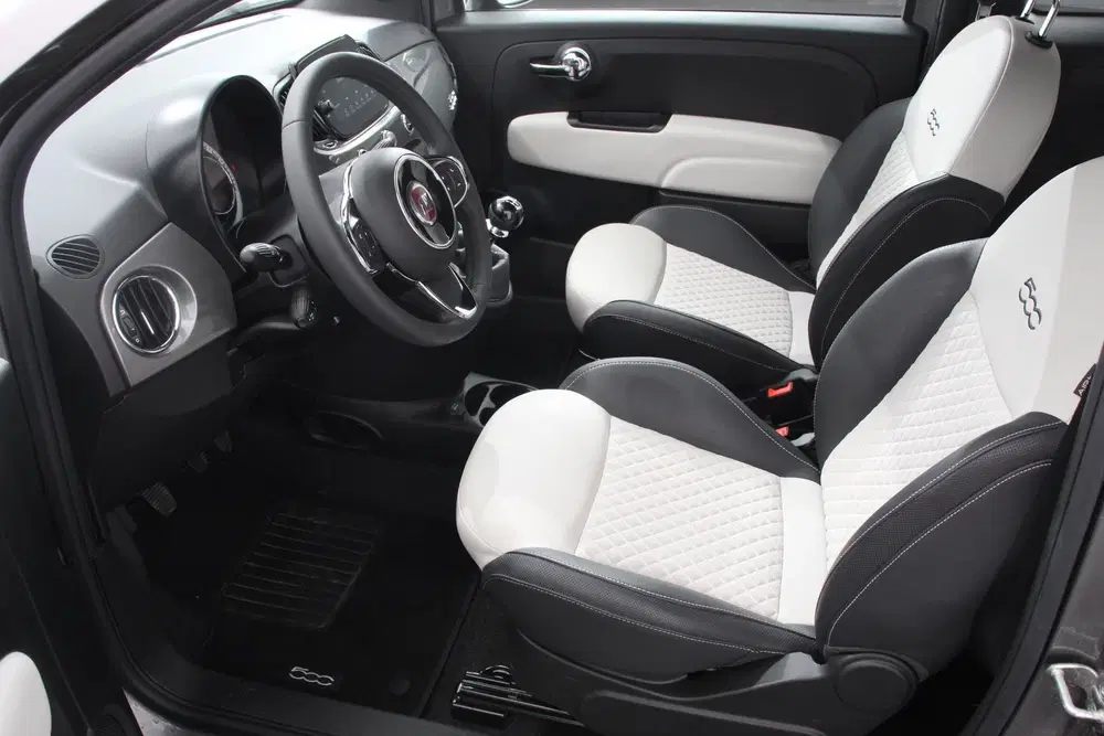 Fiat 500C 1.0 Hybrid Dolcevita Lederen Bekleding Cru uit 2022, foto 2